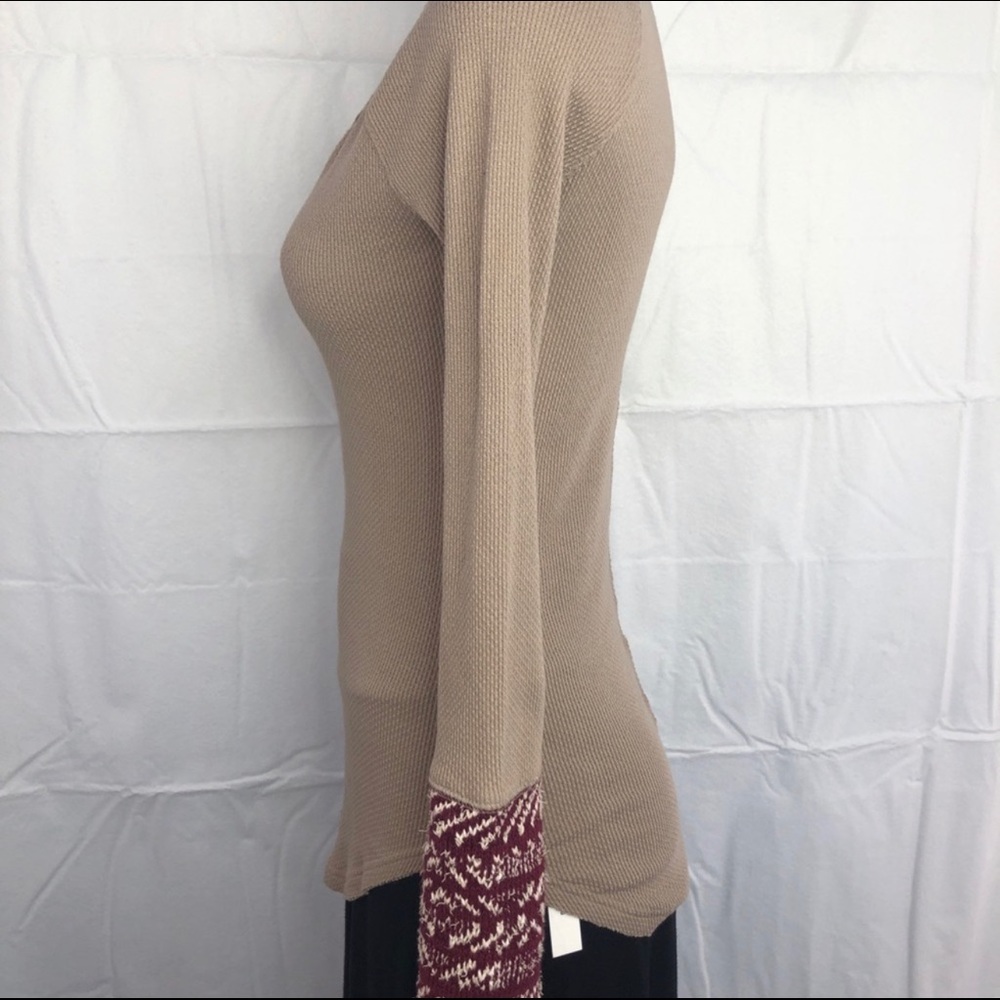 Sold 🌟🌟FREE PEOPLE Henley long sleeve V-Neck stone top S - Picture 8 of 13